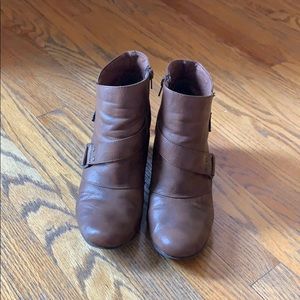 Blowfish size 9 booties